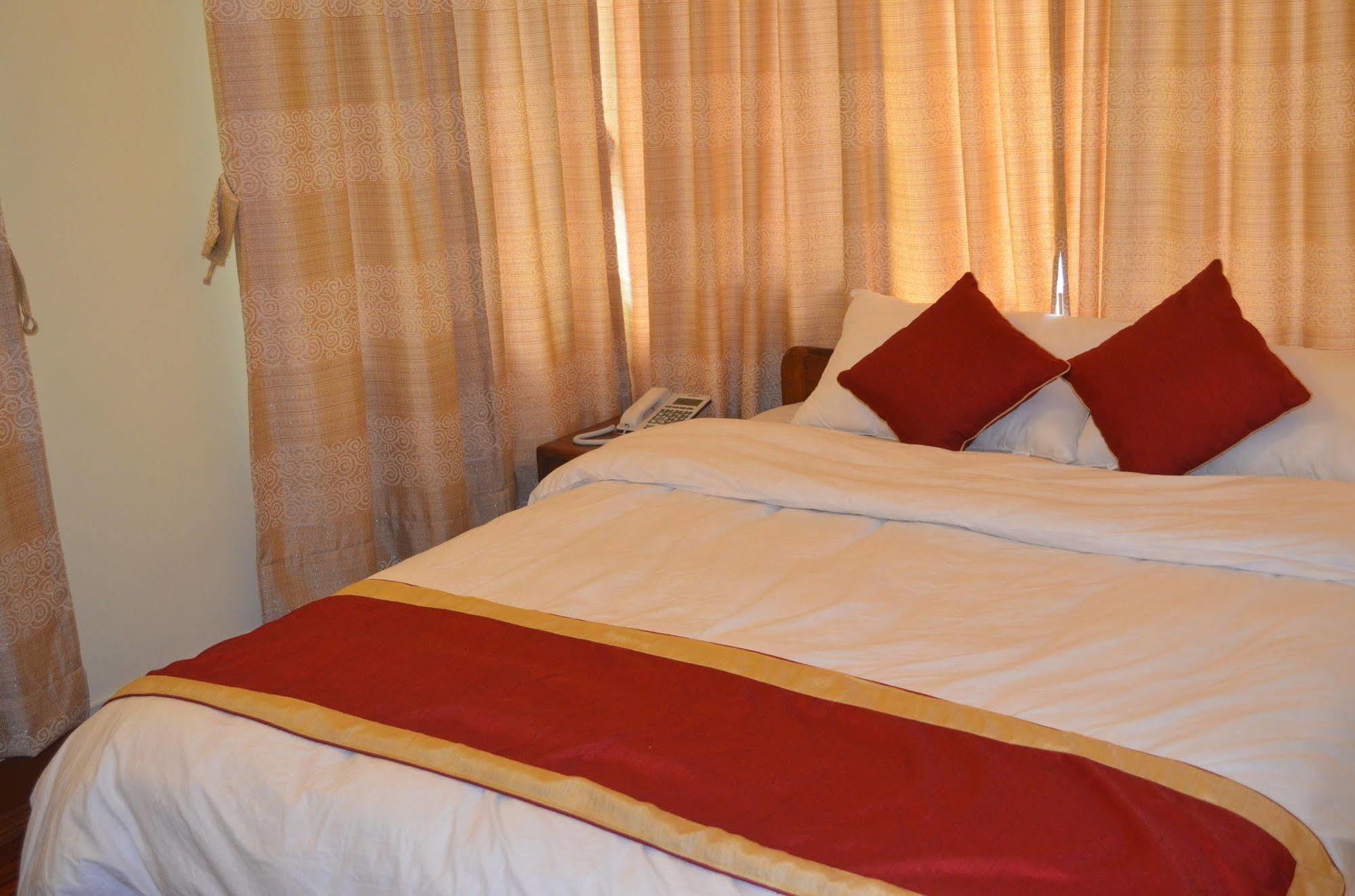 Potala Tourist Home Katmandu Eksteriør billede