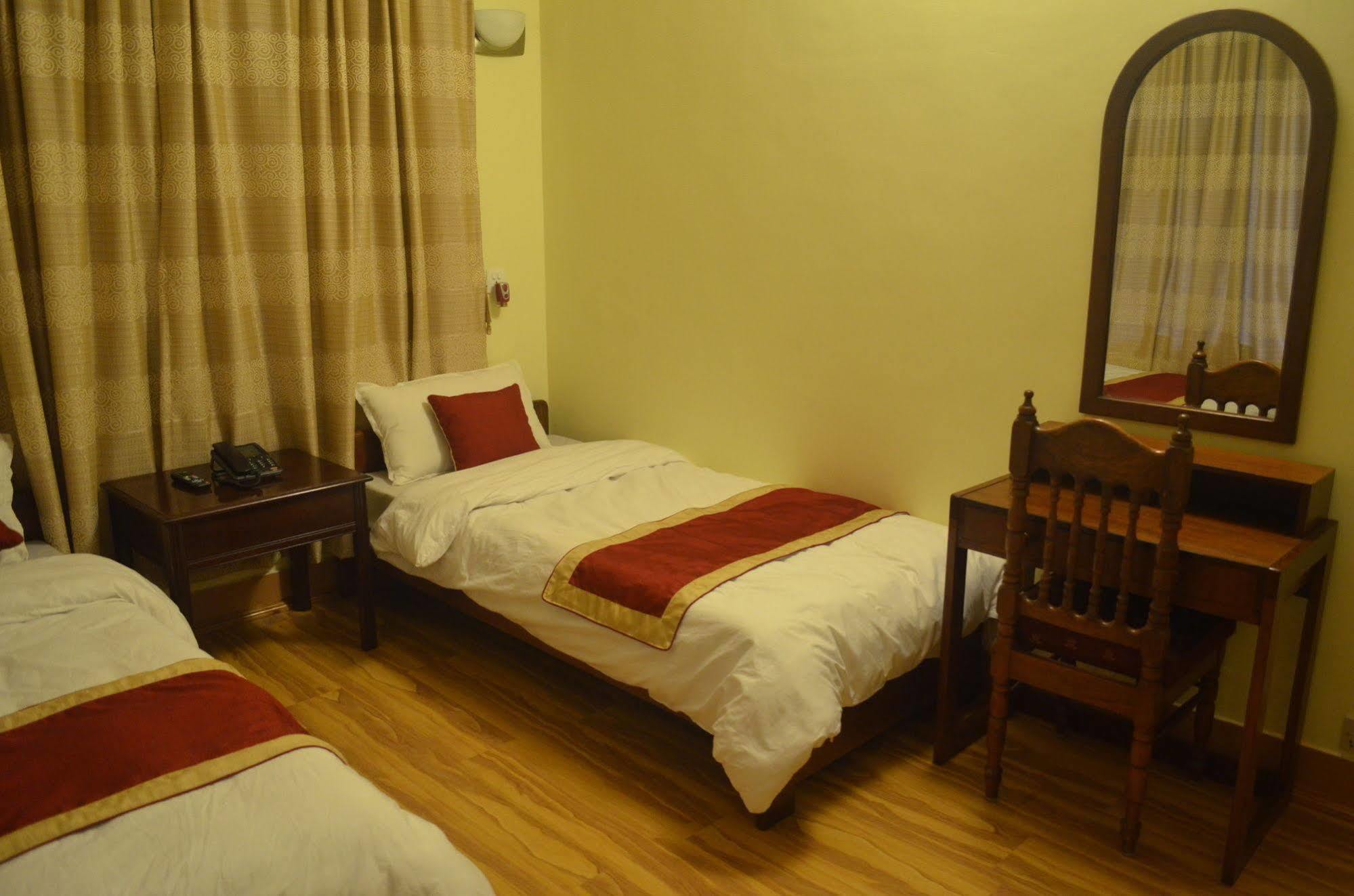 Potala Tourist Home Katmandu Eksteriør billede